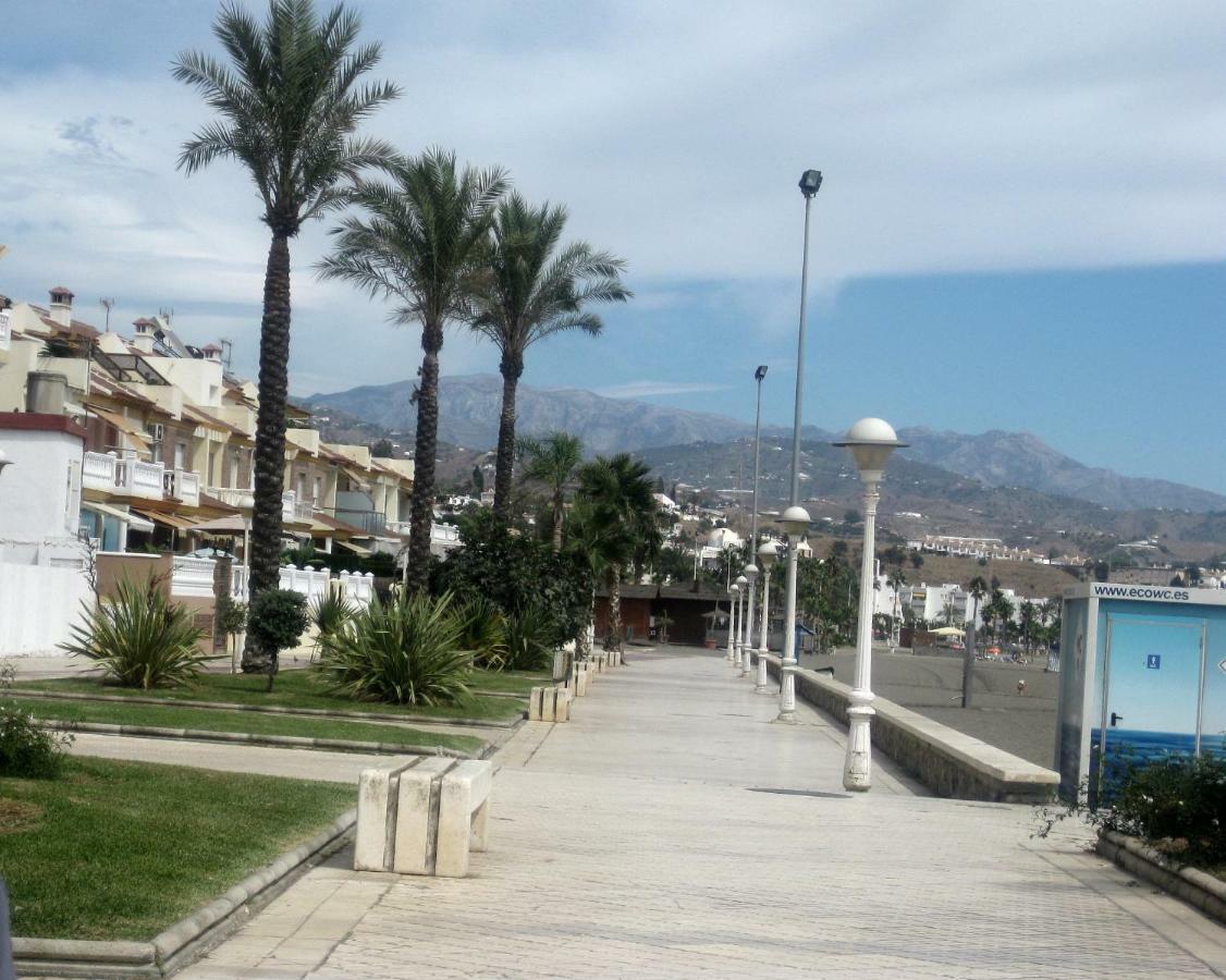 Ana'S Apartment Torre Del Mar Exterior photo